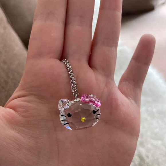 - 925 stamped hello kitty pendant Swarovski crystal necklace - not swan … - Picture 4 of 13